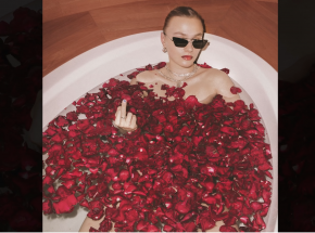 „Kiedy powiem sobie dość” – Rosalie. w coverze zespołu O.N.A.