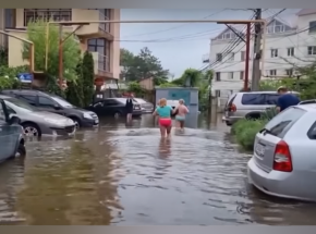 Anapa: 1,2 tys. osób pozbawionych prądu z powodu powodzi