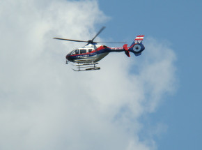 Helikopter zahaczył o linie energetyczne. Groźny incydent w Błazinach Górnych