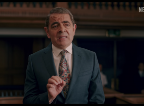 Rowan Atkinson toczy walkę z pszczołą w zwiastunie „Człowiek kontra pszczoła"