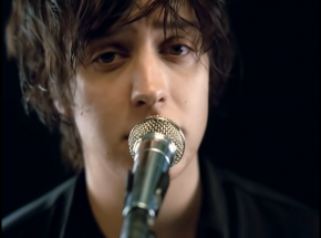 Wokalista The Strokes sprzedał swoje prawa do muzyki zespołu