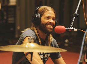 Foo Fighters zapowiada koncert ku pamięci Taylora Hawkinsa