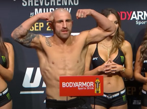 UFC 266: Alexander Volkanovski nadal mistrzem kategorii piórkowej