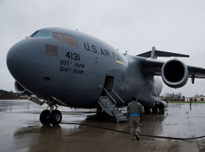 Afganka urodziła dziecko na pokładzie amerykańskiego samolotu wojskowego