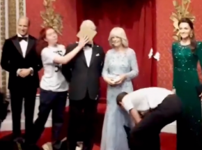 Londyn: aktywiści obrzucili ciastem figurę woskową króla Karola III