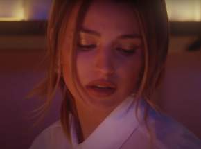 Julia Wieniawa w coverze hitu Skubasa