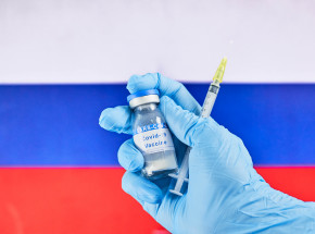 Rosja: punkt szczepień zachęca pacjentów do przyjęcia Sputnika V w zamian za darmowe lody