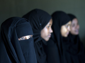 Arabia Saudyjska: 28 000 kobiet ubiega się o pracę. Wakatów jest 30