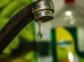 Zielona woda w kranach? Ma pomóc wykryć przecieki