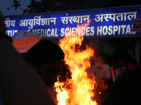 Indie: 13 pacjentów szpitala zginęło na skutek wybuchu pożaru