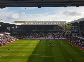Puchar Anglii: pewne zwycięstwo Liverpoolu na Villa Park