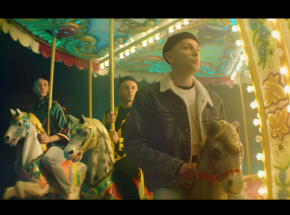 Arek Kłusowski prezentuje utwór "Papierowy dom"