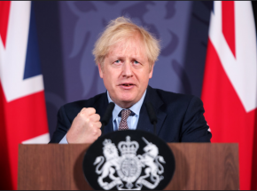 Boris Johnson odwiedzi ZEA i Arabię Saudyjską w poszukiwaniu nowych źródeł dostaw ropy