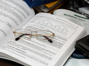 Dlaczego warto wybrać studia podyplomowe online?