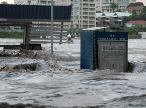 Sydney: ogłoszono stan klęski żywiołowej na dotkniętych powodzią obszarach
