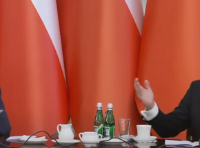 Rada Gabinetowa z udziałem prezydenta i premiera. Spór o programy i wydatki państwa