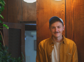 „Trochę mniej” życzy słuchaczom Patrick the Pan