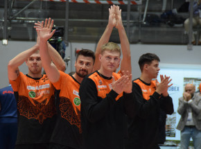 PlusLiga: drużyna ze Lwowa bez szans w starciu z Resovią