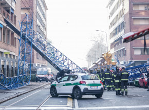 Włochy: trzech pracowników zginęło wskutek upadku dwóch żurawi