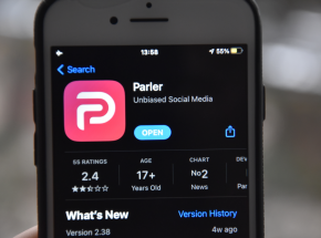 Parler usunięty ze sklepu Google Play