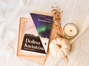 „Dolina Kwiatów” Niviaq Korneliussen [RECENZJA]