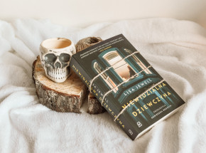 Dziwność, tajemniczość i niepokój - „Niewidzialna dziewczyna” Lisy Jewell [RECENZJA]