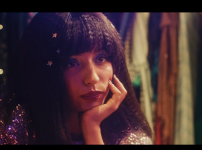 Julia Wieniawa singlem "Na darmo" zapowiada debiutancką płytę