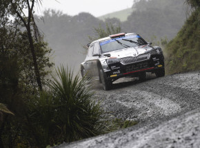 WRC: Rovanpera obejmuje prowadzenie w Nowej Zelandii i zmierza po mistrzowski tytuł