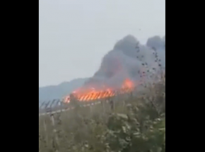 Wietnam: samolot bojowy rozbił się podczas lądowania [WIDEO]