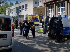Bielsko-Biała: nożownik zaatakował 12-letnią dziewczynkę pod szkołą