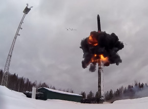 Rosja: wystrzelenie pocisków hipersonicznych w ramach ćwiczeń wojskowych