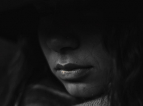 Indie: zbiorowy gwałt na głuchoniemej piętnastolatce