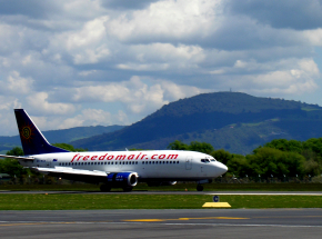 Nowa Zelandia: podróżni muszą okazać negatywny wynik testu na SARS-CoV-2