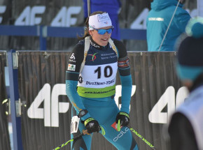 Biathlon - PŚ: Simon znów najlepsza w biegu masowym