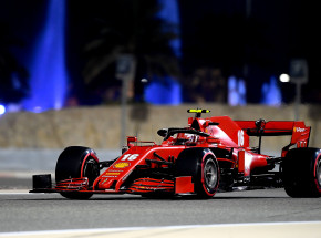F1 — GP Arabii Saudyjskiej: Leclerc dominuje, ale rozbija bolid