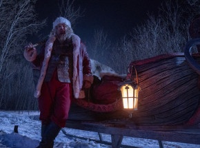 David Harbour jako krwawy Święty Mikołaj na nowym plakacie „Violent Night”