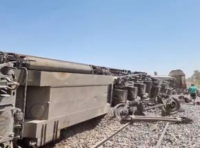 Egipt: zderzenie 2 pociągów. 32 ofiary śmiertelne i 91 rannych