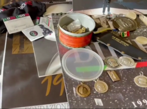 Włochy: nazistowskie flagi oraz broń odebrane grupie ekstremistów