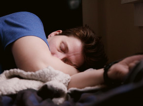 Optymalna długość snu dla osób w średnim i starszym wieku - nowe badanie