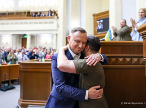 W. Zełenski zapowiedział projekt ustawy nadającej Polakom specjalny status prawny w Ukrainie