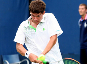 Tenis - Davis Cup: pewne zwycięstwa Żuka i Majchrzaka