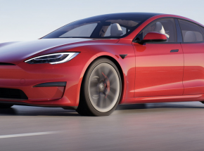 Tesla odświeża swoją ofertę. Oto modele Plaid i Plaid+!