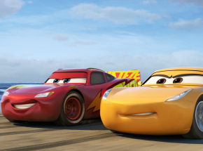 Zygzak McQueen powraca w zwiastunie „Cars on the Road”
