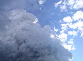 Rosja: pożar w obiekcie wojskowym w Biełgorodzie 