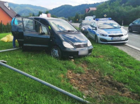 Małopolska: mężczyzna potrącił policjantów chcących przeprowadzić kontrolę