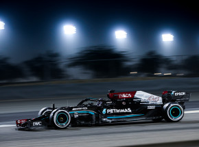 F1: Hamilton z PP do GP Arabii Saudyjskiej, kosztowny błąd Verstappena