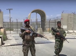 Afganistan: rząd wprowadza godzinę policyjną, aby powstrzymać talibów