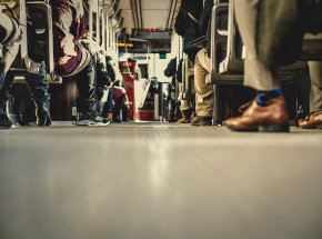 Warszawa: wypadek autobusu. Zapadł się pod ziemię