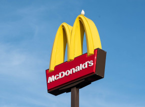 USA: padły strzały pod restauracją McDonald's. Nie żyje 7-latka