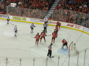 NHL: Owieczkin dogonił Esposito - 717. gol Rosjanina w NHL